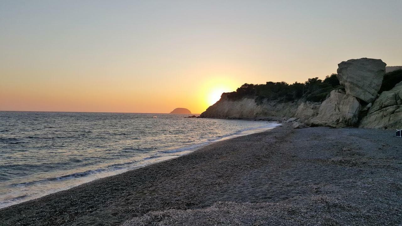 Limeri Traditional Guest House Monolithos  Exterior foto